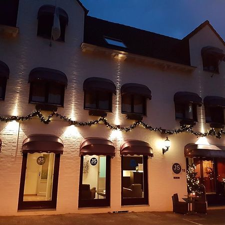 Js Hotel Epen Ngoại thất bức ảnh