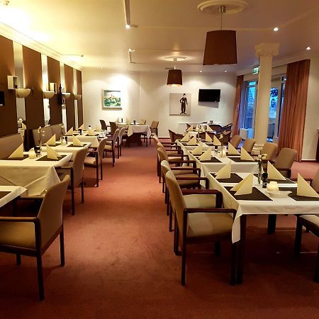 Js Hotel Epen Ngoại thất bức ảnh
