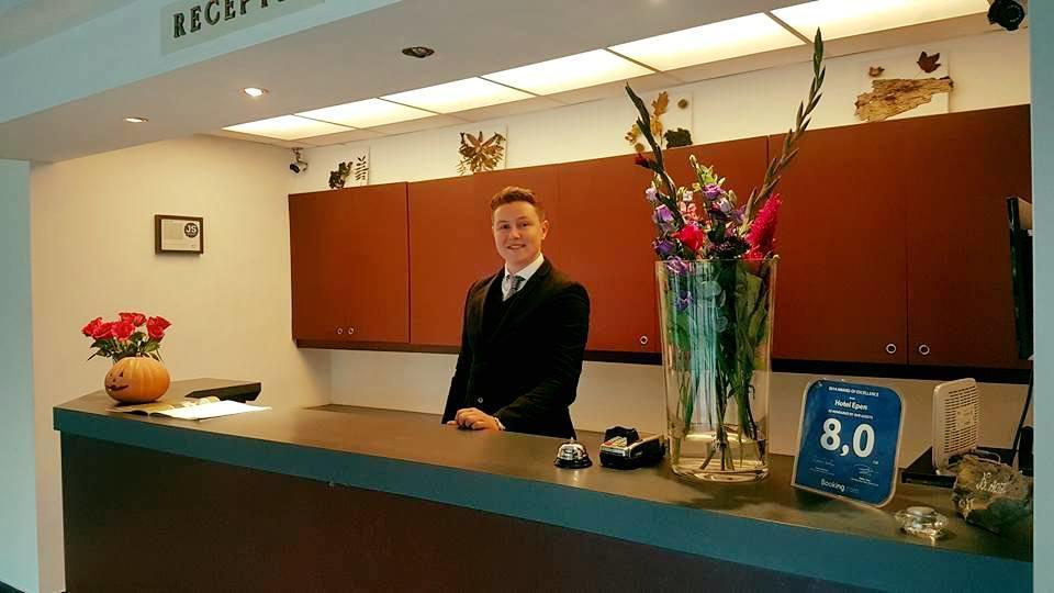 Js Hotel Epen Ngoại thất bức ảnh