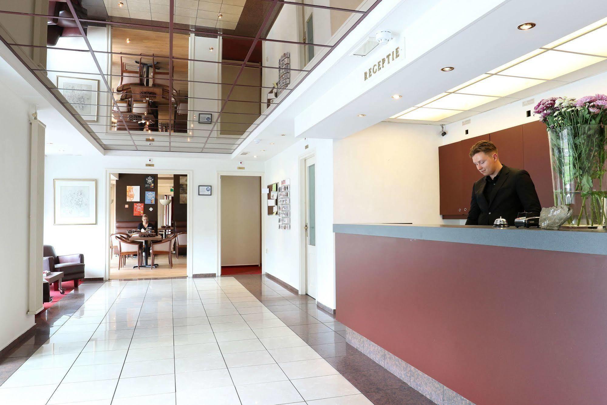 Js Hotel Epen Ngoại thất bức ảnh