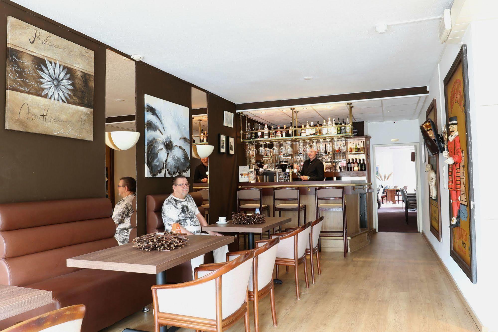 Js Hotel Epen Ngoại thất bức ảnh